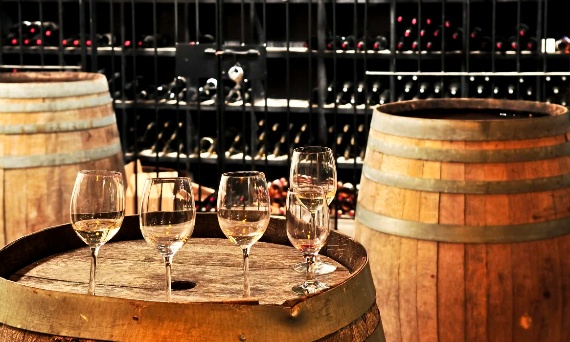 ŚWIĘTA W WINIARNI - JAK PRZYGOTOWUJEMY NASZE WINA NA TEN WYJĄTKOWY CZAS.