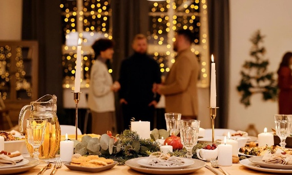 WINO NA ŚWIĘTA FIRMOWE - ELEGANCKI I BEZPIECZNY WYBÓR PREZENTOWY.